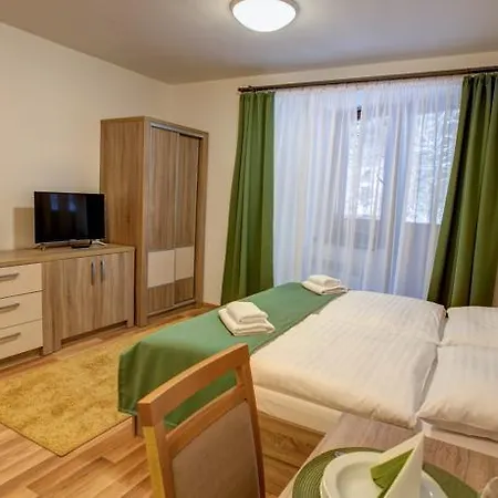 Apartment Tri Studnicky
