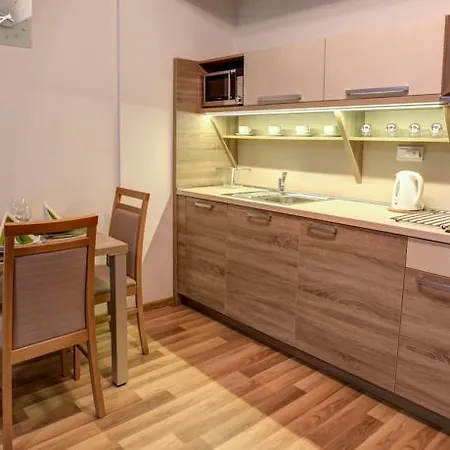 Apartment Tri Studnicky *