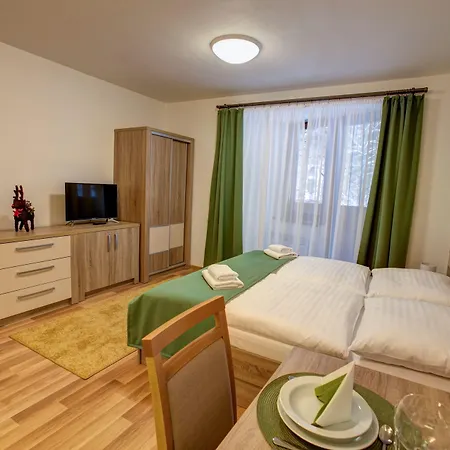Tri Studničky Apartman Deménvölgy