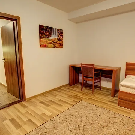 Apartman Tri Studničky Deménvölgy