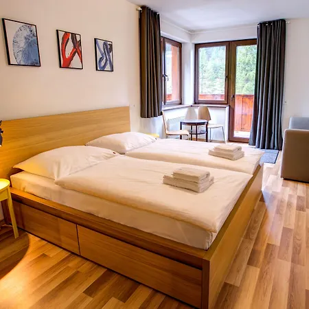 Apartman Tri Studničky Deménvölgy