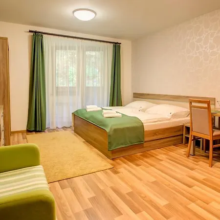 Apartment Tri Studnicky