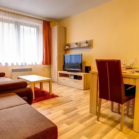 Apartment Tri Studnicky *