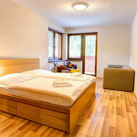 Tri Studnicky Apartment